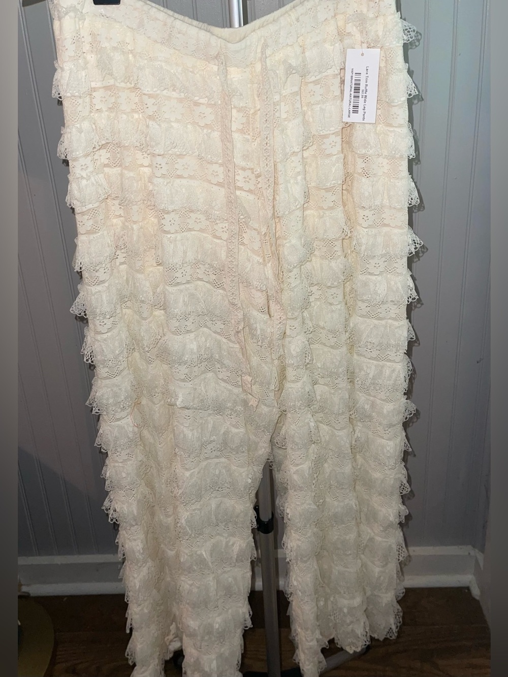 POL Cream Lace Tiered Ruffle Wide-Leg Pants